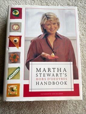 Martha Stewart Hors D’Oeuvers Handbook with BONUS Good Things From the Garden